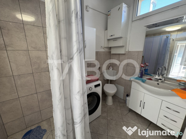 Casa individuala + apartament 2 fronturi teren 584 mp Turnis 