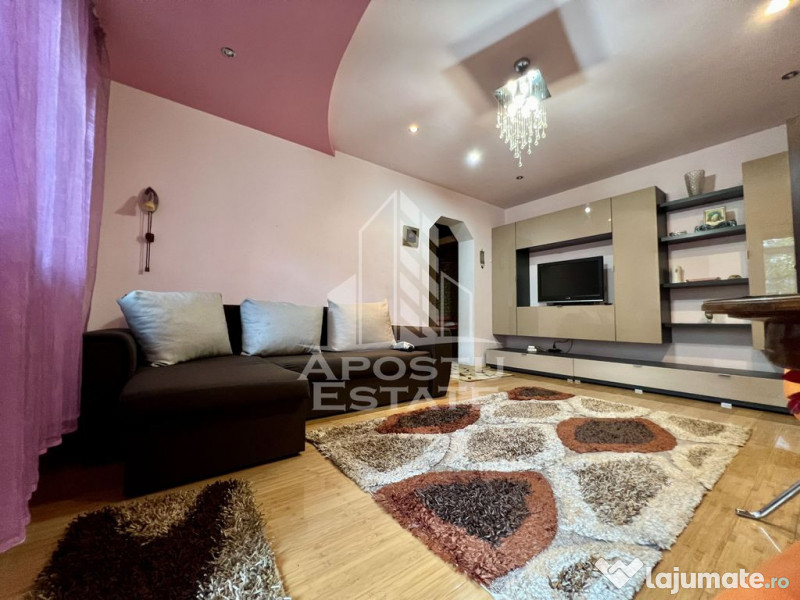 Apartament 2 camere, semidecomandat zona Podgoria. 