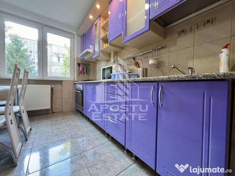 Apartament 2 camere, semidecomandat zona Podgoria. 