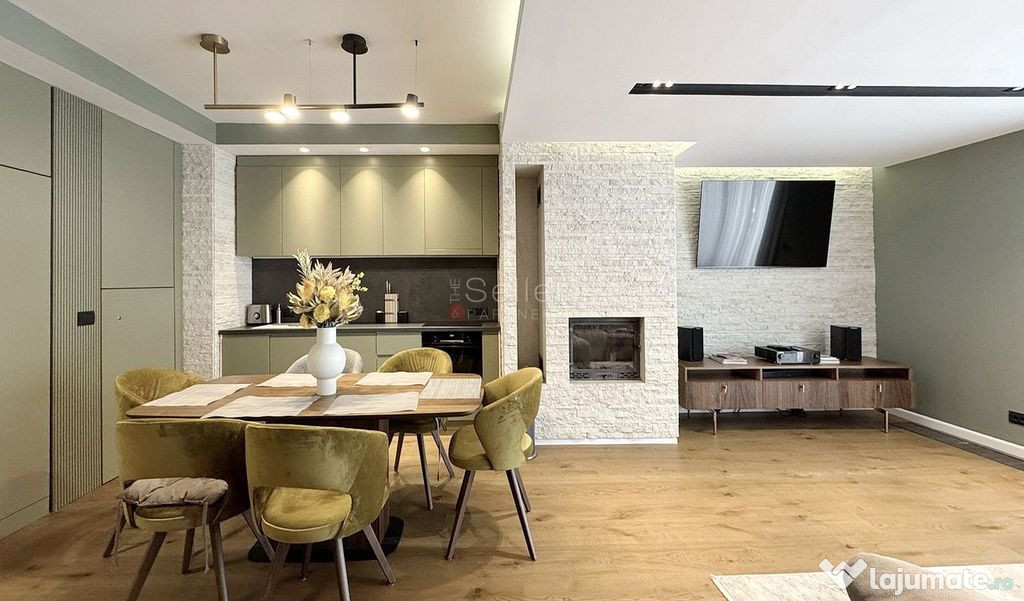 Terase generoase cu vederea spre padure 