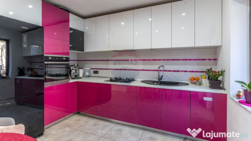 Casa de vanzare, 6 camere, zona Baciu, 175 mp util 