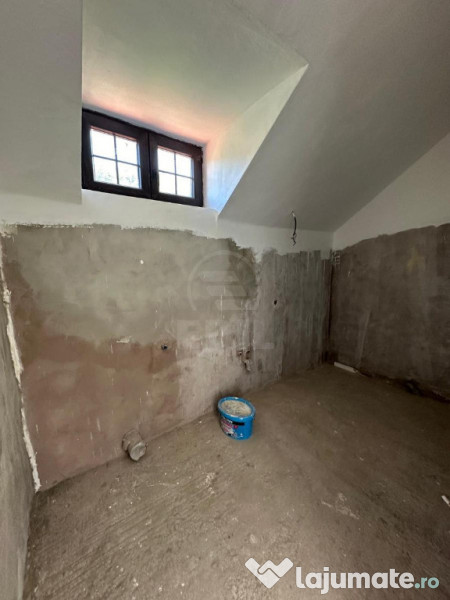 Casa individuala de vanzare 