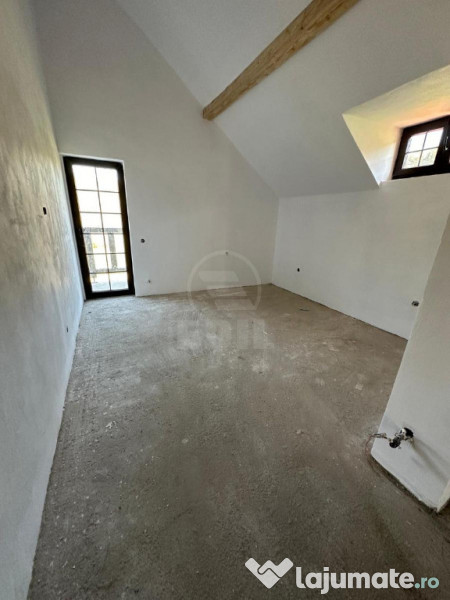 Casa individuala de vanzare 