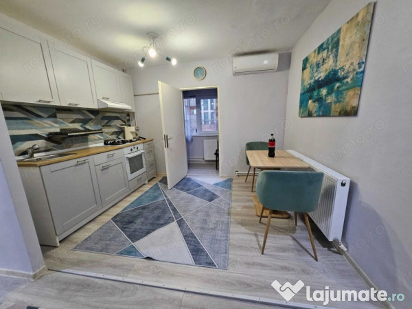 Se inchiriaza garsoniera in zona Tractorul 