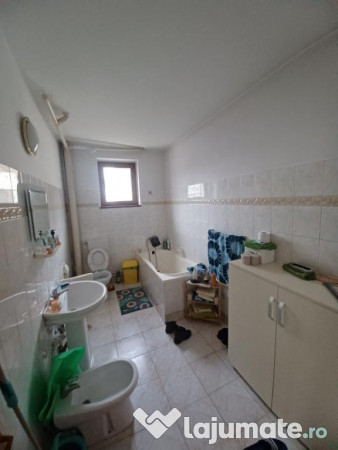 VILA(P 1), zona Centru-Vechi, Caramida, MERITA VAZUTA! 