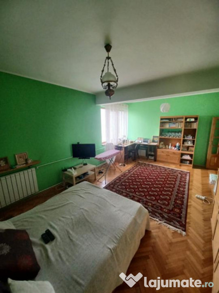 VILA(P 1), zona Centru-Vechi, Caramida, MERITA VAZUTA! 