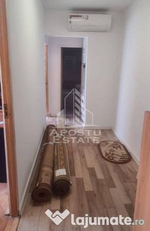 Apartament cu 3 camere, decomandat, etajul 2 , centrala p...