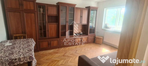 Apartament cu 3 camere, decomandat, etajul 2 , centrala p...