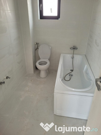 Vila individuala 4 CAMERE/600 M de BLV./Com.Berceni/COMISION 0 %