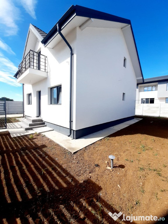 Vila individuala 4 CAMERE/600 M de BLV./Com.Berceni/COMISION 0 %