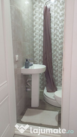 Garsoniera in zona Tractorul 