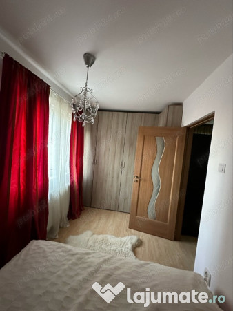 Apartament de vanzare cu 2 camere zona Vlahuta 