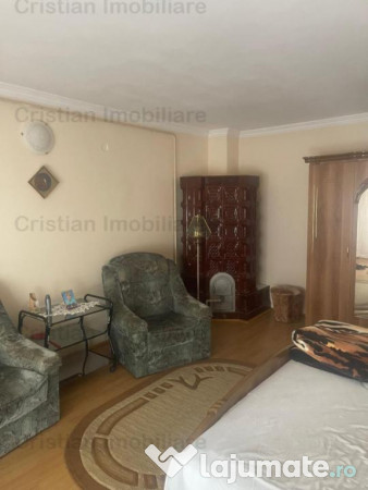 ULTRACENTRALA Casa 3 camere, toate utilitatile, teren 200 mp 
