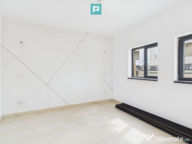 Casă Individuală cu 2 Apartamente în Giarmata Vii 