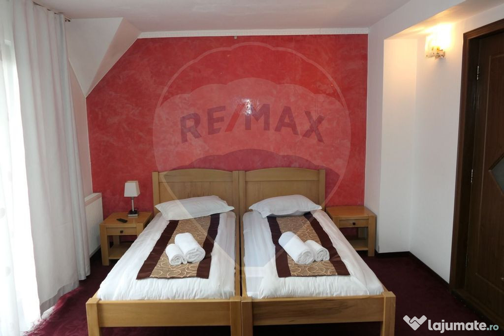 Vilă cu 10 camere de vânzare în zona Centrala 