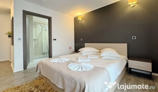 Priveliste spre masivul Postavarul