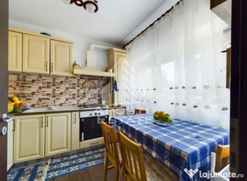 Casa insiruita cu 3 camere, langa padure, Dumbravita 