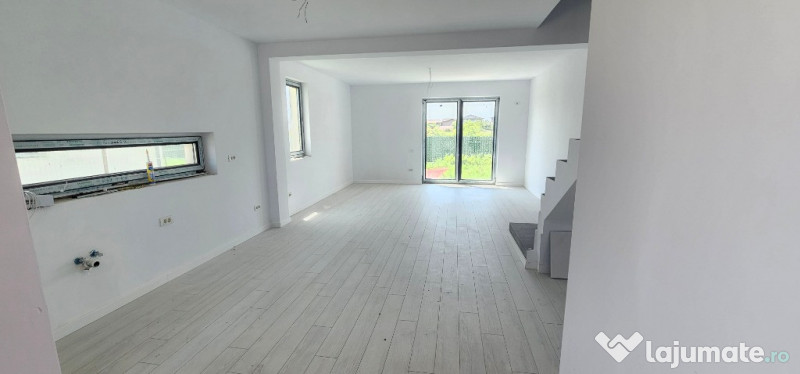 Vila tip duplex 3 CAMERE/800 M de BLV./Com.Berceni 