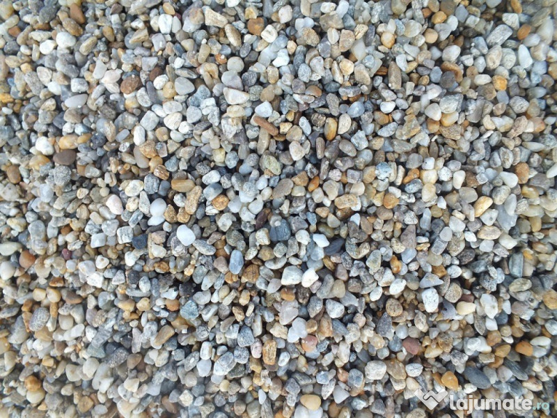 Pamant negru de padure vegetal pentru gradina, pamant gazon, flori 