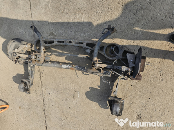 Punte spate Skoda Yeti 2.0 Motorina 2013