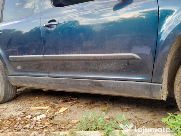 Prag dreapta plastic Skoda Yeti 2013