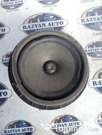 Boxa stanga spate Suzuki SX4