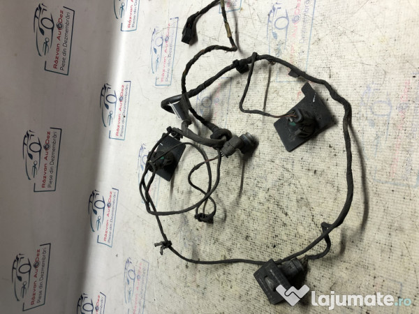 Senzori parcare spate plus instalație Audi A4 2010