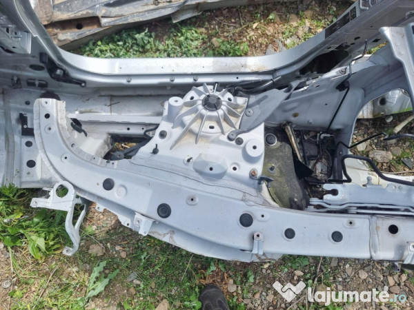 Lonjeron stanga BMW F10 - Benzina 2011