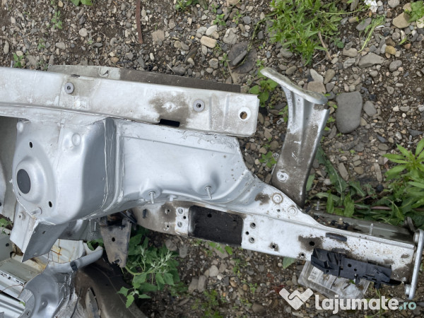 Lonjeron stanga Skoda Octavia 3 Berlina 2016