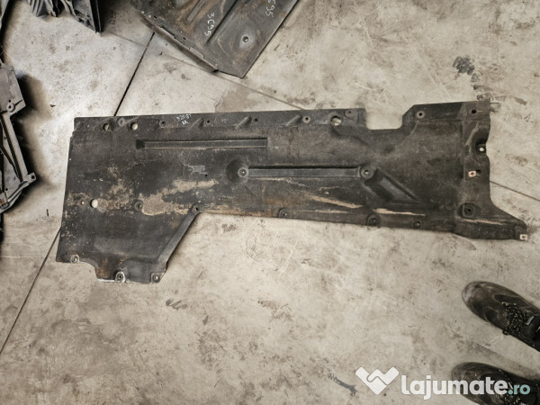 Scut lateral dreapta BMW Seria 3 GT F34 2015