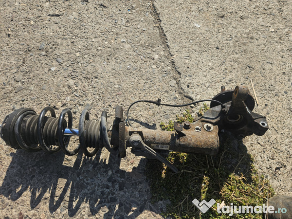 Fuzeta cu amortizor dreapta fata Ford B-MAX 2015