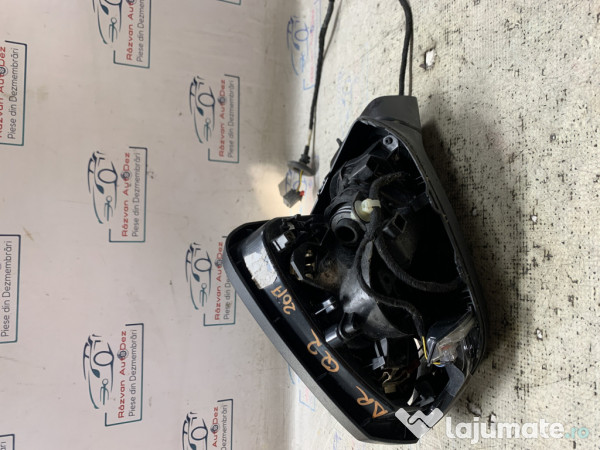 Oglinda dreapta incompleta Audi Q2 - Motorina 2017