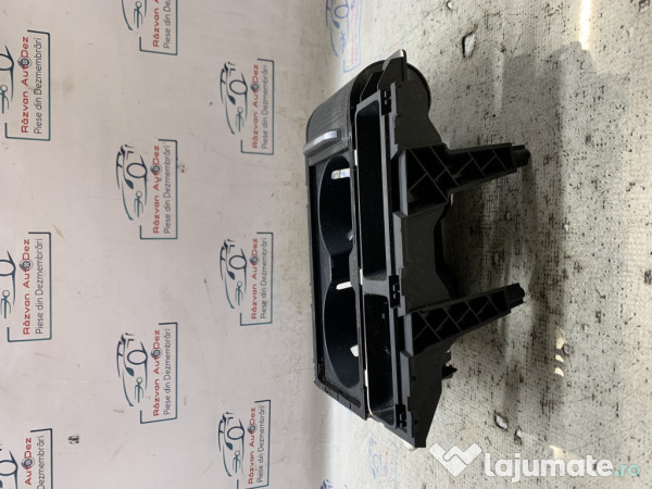 Suport pahar Volkswagen Passat B8 - Motorina 2017