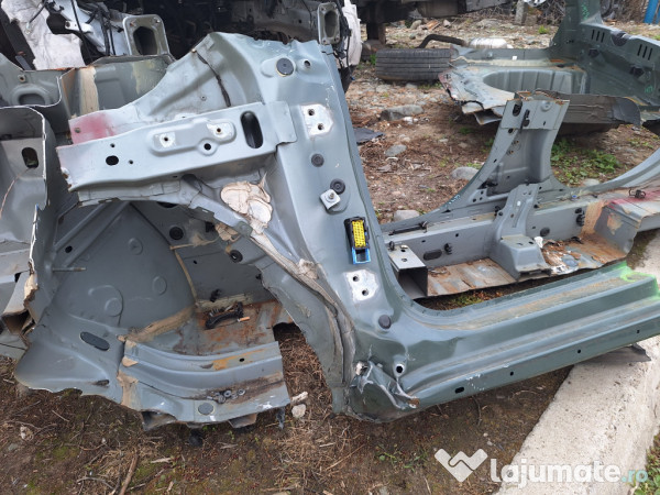 Prag stanga Dacia Sandero 3 Stepway 1.0 Benzina 2013