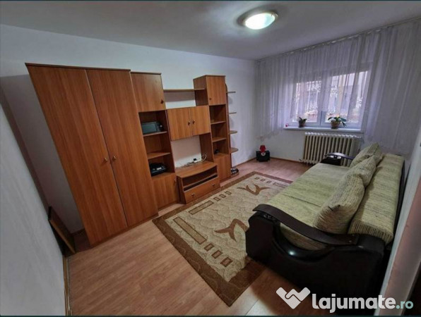 Apartament 3 camere, 2 bai Centrul Civic 