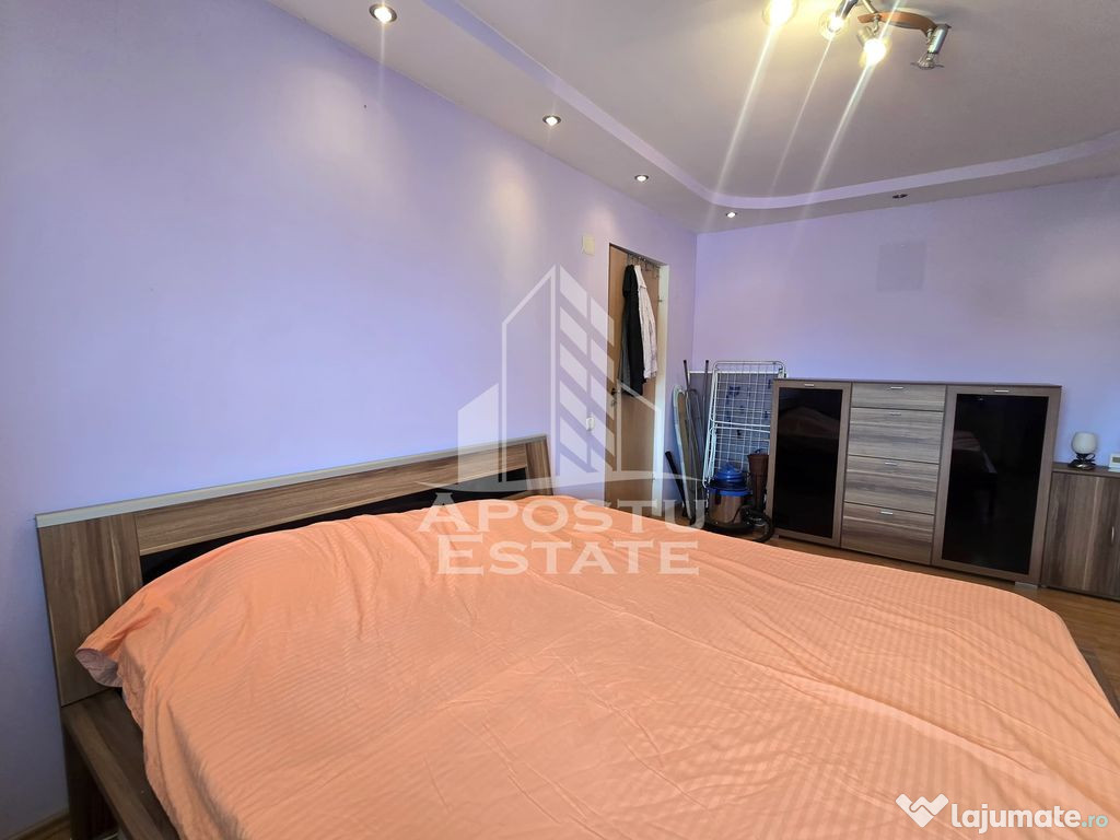 Apartament cu 4 camere si 2 bai, an 2009, zona Lipovei 