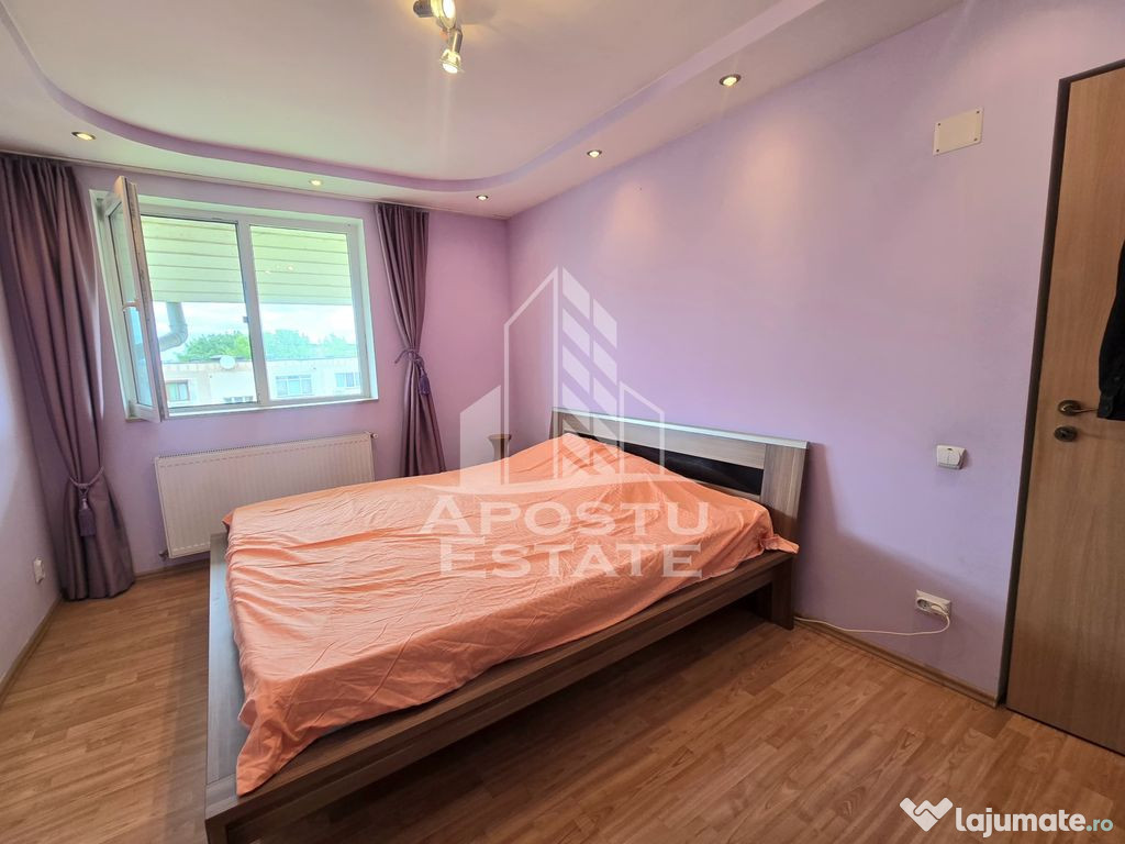 Apartament cu 4 camere si 2 bai, an 2009, zona Lipovei 