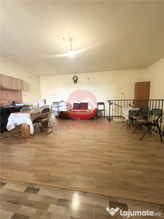 Casa S P 1E cu Teren de 854 mp, Pretabila pentru Doua Famili 