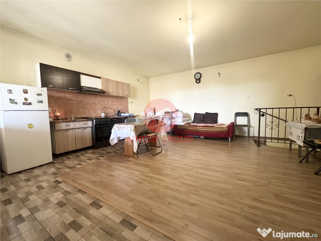 Casa S P 1E cu Teren de 854 mp, Pretabila pentru Doua Famili 