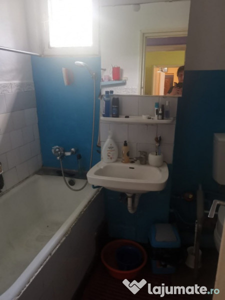 Apartament 2 camere confort 1 Viziru 1 ,etaj 3/4 