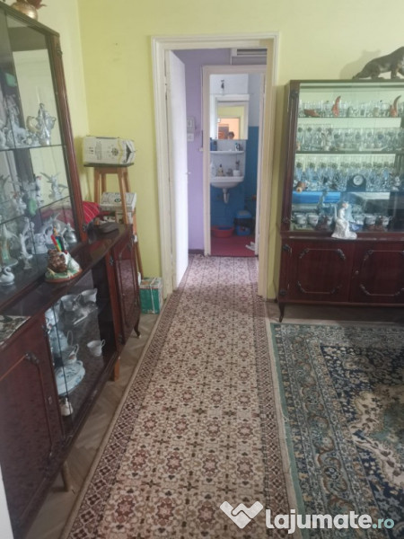 Apartament 2 camere confort 1 Viziru 1 ,etaj 3/4 