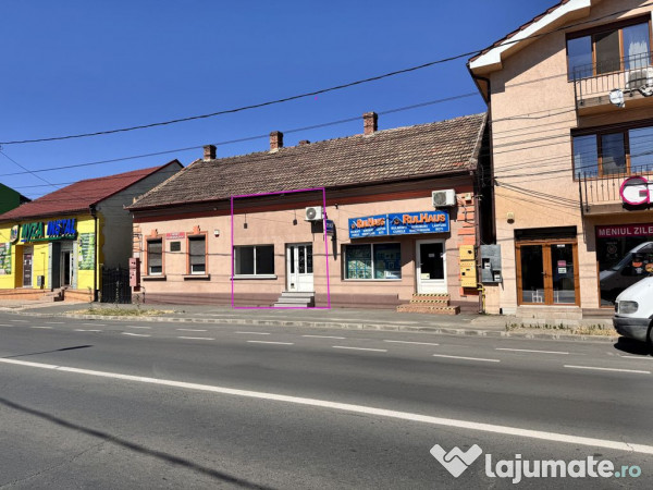 Locație excelentă: Spațiu comercial Reprezentanță sa... 