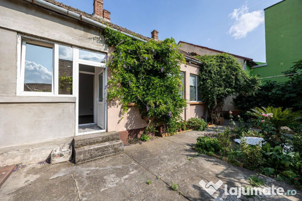 Locație excelentă: Spațiu comercial Reprezentanță sa... 