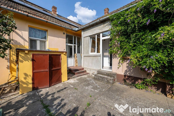 Locație excelentă: Spațiu comercial Reprezentanță sa... 