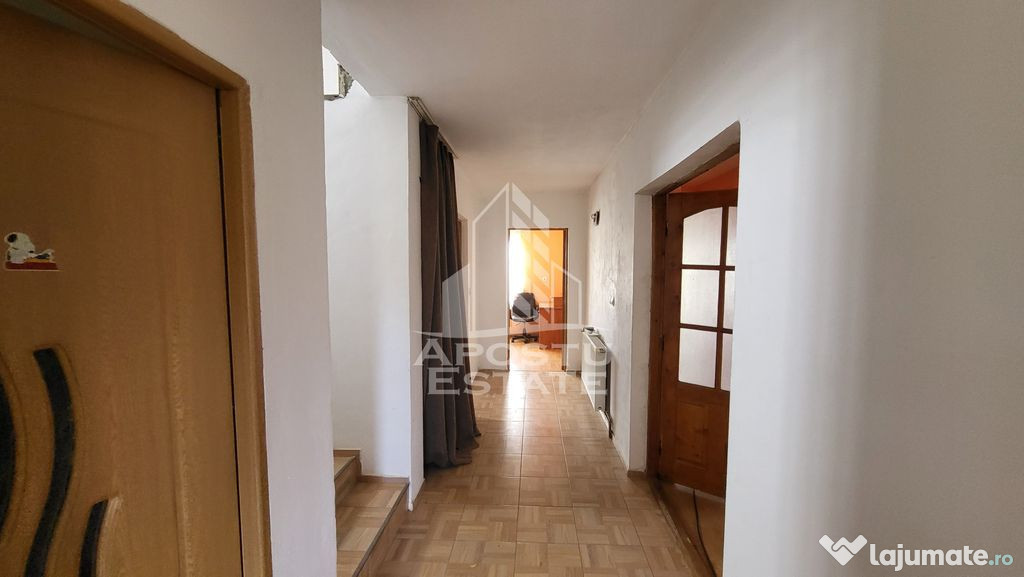 Casa individuala cu 7 camere,si teren de 550 mp,Dudestii Noi 