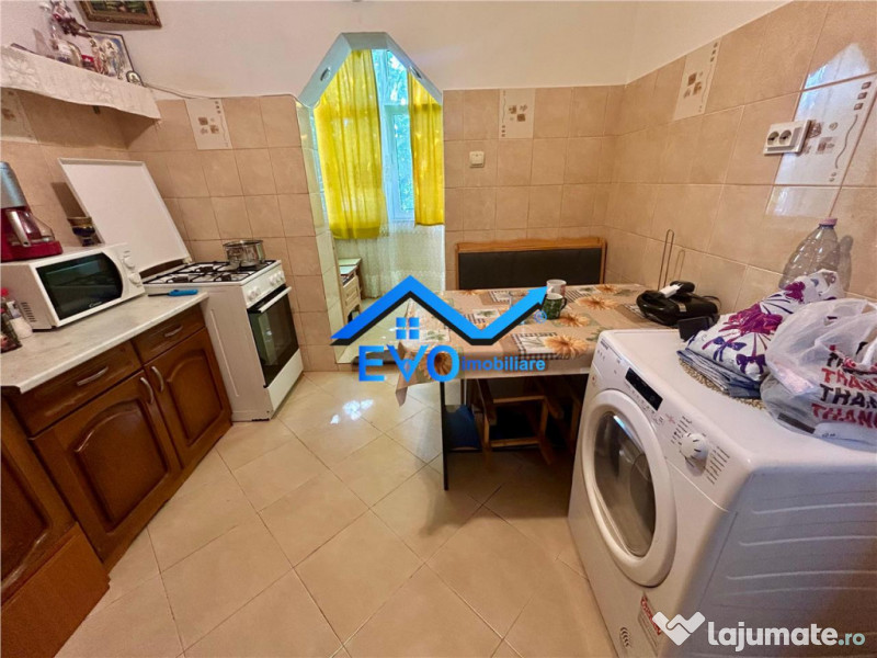 Apartament de cu 3 camere, decomandat, etaj 1, Tomesti 