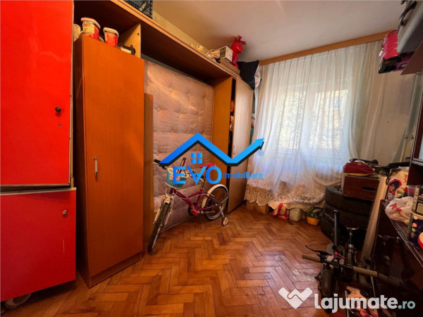 Apartament de , 3 camere, etajul 1, Baza 3, langa Silk Distr