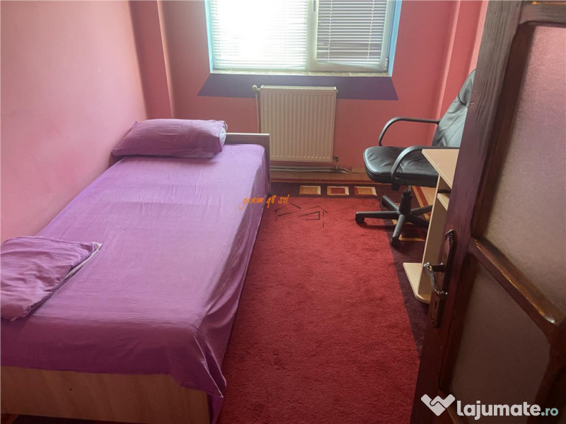 Apartament 3 camere , zona centrala -Inspectoratul Scolar ,d