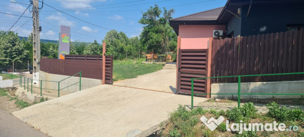 OFERTA* Cladire multifunctionala 200mp cu 2370mp Teren