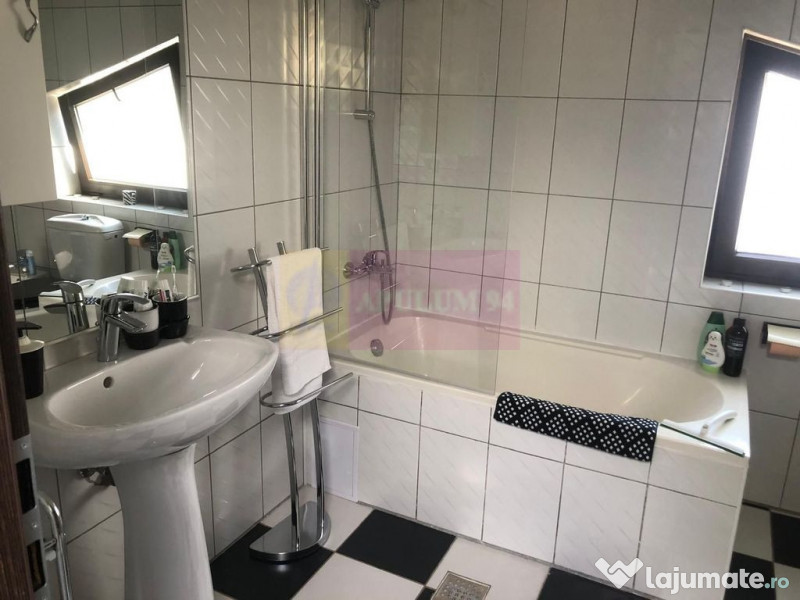 Vila premium OPORTUNITATE EXCELENTA zona foarte linistita... 